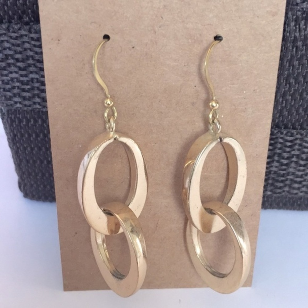 💐5/25 gold toned dangle hooked